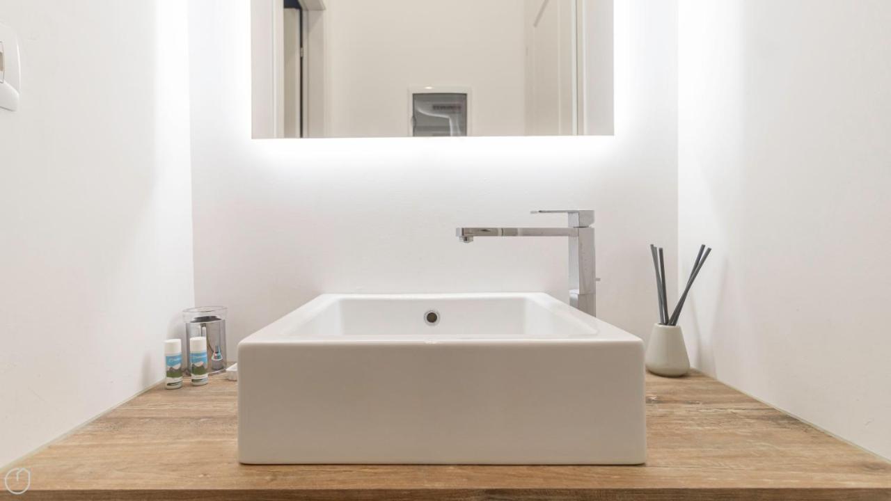 Italianway - Bandello 4&1 Apartment Milan